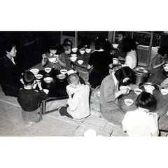昭和30年頃の食事風景(2)